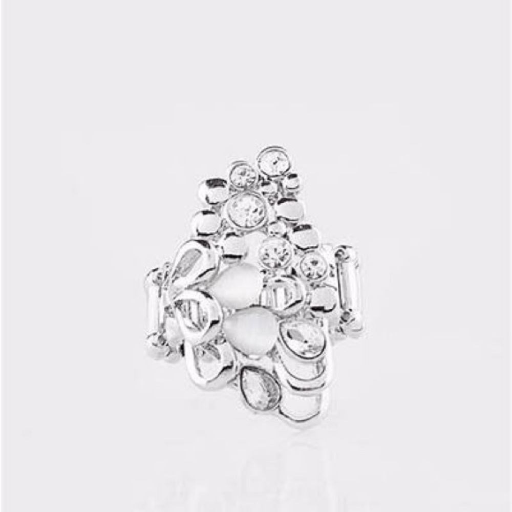 ❣️White rhinestones and moonstone silver ring❣️*